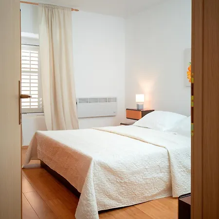 Lejlighed T&t - Zf Hvar *